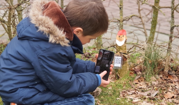 Voor de jongste jeugd biedt de familiebox een kabouterspeurtocht én de mogelijkheid er zelf eentje te knutselen. (Ladies’ Circle Leusden)