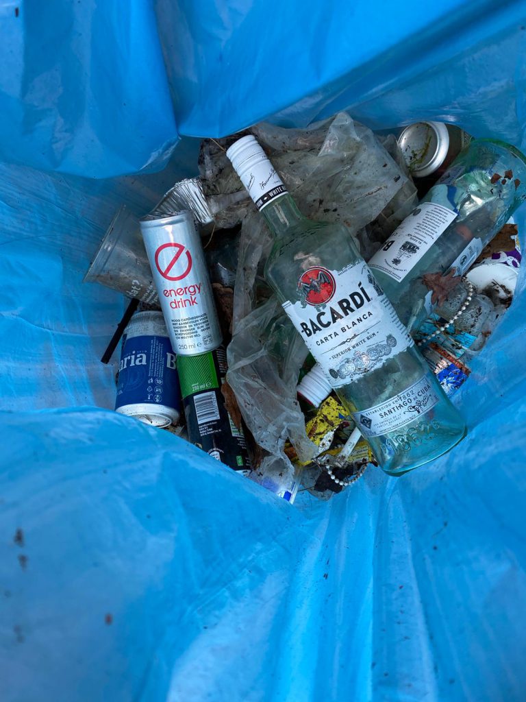 Ladies’ Circle Weert ruimt zwerfafval op in Weert tijdens de Waste Challenge